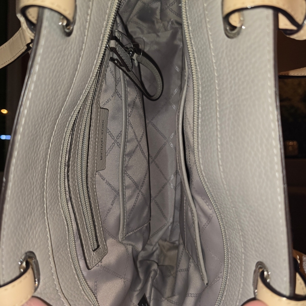 Michael Kors Pebbled Leather Tote Gray & Beige Large Shoulder Bag Authentic - Picture 4 of 8